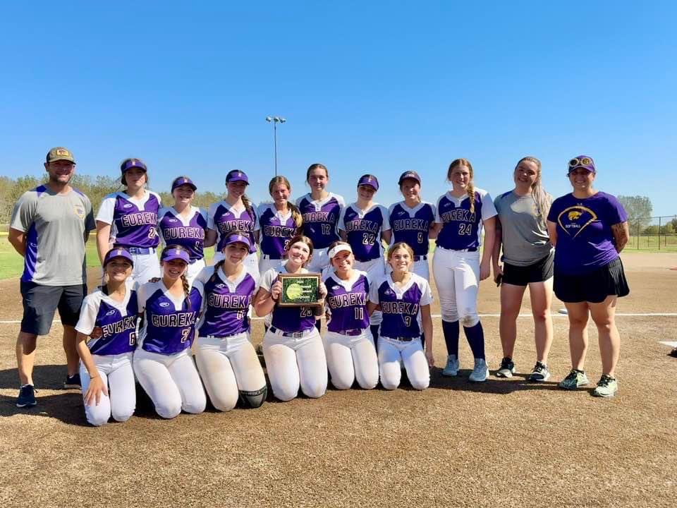 Our JV team is continuing to get things ✅ Congrats to these young ladies who just won 3 more games to win the Francis Howell Tournament! Their record is now 17-0 on the season👀