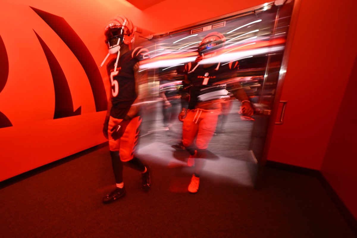 Bengals's tweet photo. Tunnel vision.

#BALvsCIN https://t.co/Fu872Oh0ga