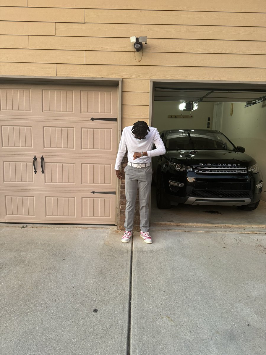 thachosen9's tweet image. I clean up well!! #futuremodel #homecoming @netflix