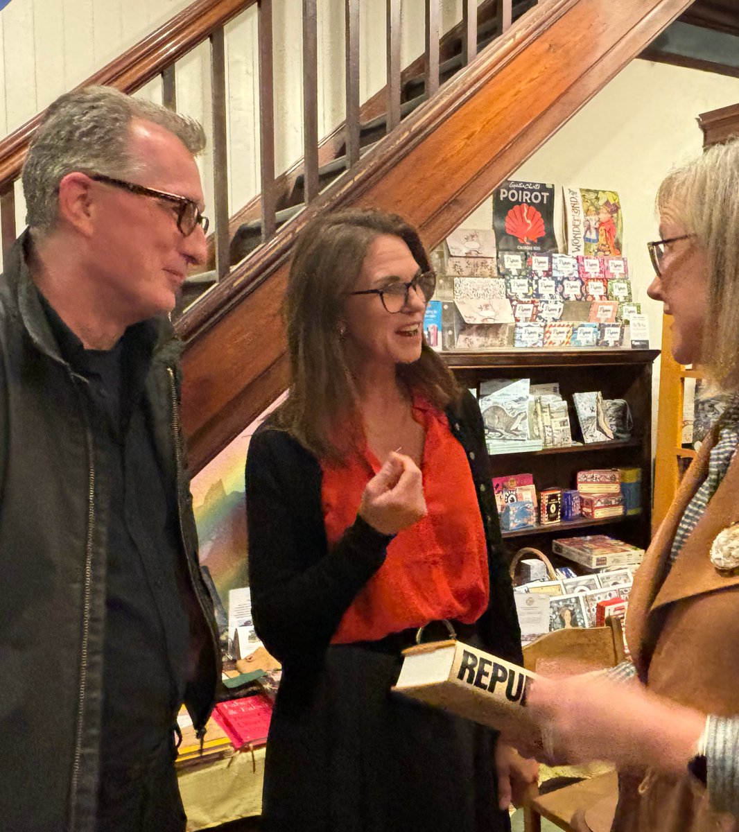 English at Soton (@sotonenglish) on Twitter photo Lovely photo of our colleagues, Stephen Bending and Gillian Dow, congratulating Alice Hunt's after her book launch <a href="/PGWells/">P & G Wells</a>.
You can catch Alice talking about Republic, her history of Britain's revolution, this Friday <a href="/OctoberBooks/">October Books</a>
octoberbooks.org/blog/alice-hun…
<a href="/FaberBooks/">Faber Books</a> Lovely photo of our colleagues, Stephen Bending and Gillian Dow, congratulating Alice Hunt's after her book launch <a href="/PGWells/">P & G Wells</a>.
You can catch Alice talking about Republic, her history of Britain's revolution, this Friday <a href="/OctoberBooks/">October Books</a>
octoberbooks.org/blog/alice-hun…
<a href="/FaberBooks/">Faber Books</a>