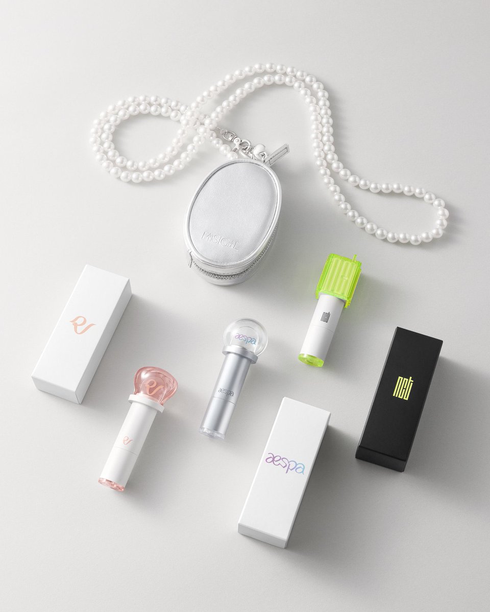 pxawv_97's tweet photo. 🧺Pre-AMOREPACIFIC Fansignal Lip Balm 💄รีสต๊อก❗️

🍀รับทุกวง AESPA /NCT/ RVV

Price: 690฿/มัดจำ200฿

📍รับผ่อนน้า

รวมภาษีแล้ว✅

ส่งกลับแอร์ ✈️

📮shipping 45฿ems

💬สนใจสั่งซื้อdm🙇🏻‍♀️♥️
#ตลาดนัดnct127 #ตลาดนัดnctdream  
 #ตลาดนัดaespa #ตลาดนัดเอสป้า #ตลาดนัดรวว #ตลาดนัดredvelvet https://t.co/QsopMb6XEi