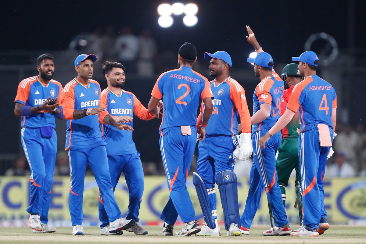 imaakashpaul's tweet photo. 1 Done, 2 more to go 🏏😎 #INDvBAN https://t.co/cZdNwnL00D
