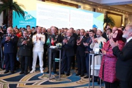 888iiiiiiii's tweet image. -Siz Türkler bilmezsiniz. Buna #deve denir. 
-Artık biliyoruz, biz de sizdeniz.