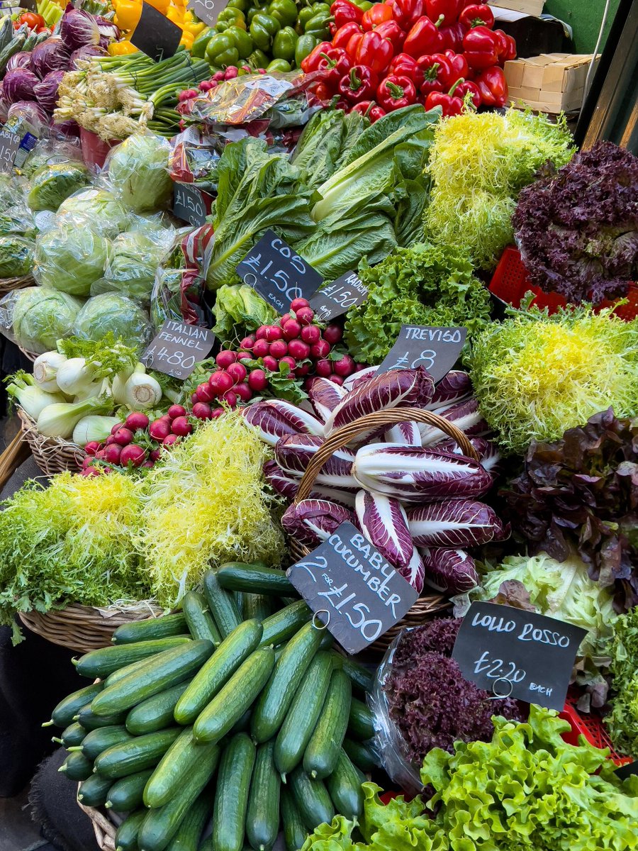 daudinamdar's tweet photo. Borough Market is a must-visit market in London🍏🫐🥕 https://t.co/qI7PPIRkpa