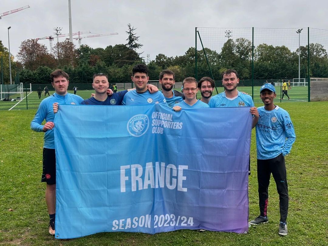 Ce matin a eu lieu le match caritatif entre les branches françaises de Liverpool France et Man City France ! Un match disputé à 100% par les deux équipes pendant 90 minutes et un match très serré qui s’est fini sur le score de 5-4 en faveur des French Blues ! -