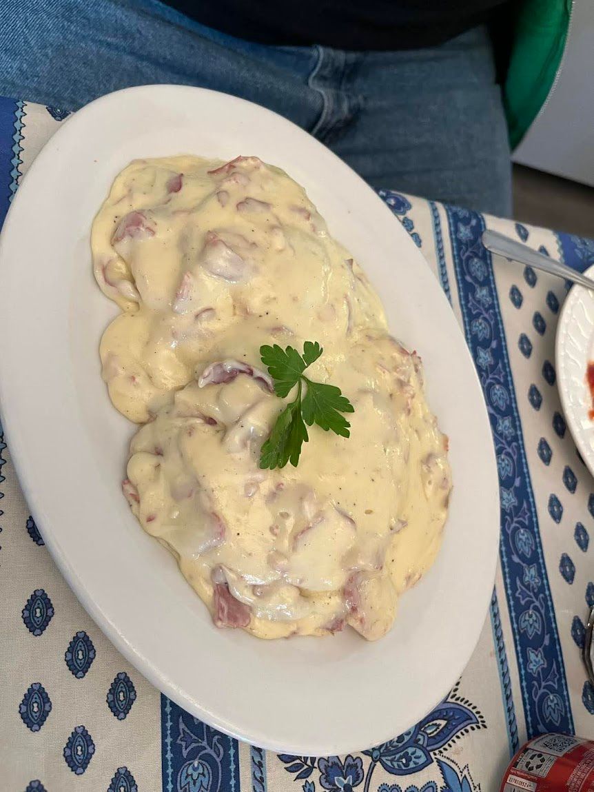 BerkleyBlackCat's tweet image. You will love our velvety creamed chipped beef over a biscuit, toast or eggs. Stop in!

#blackcatcafe #mainlineeats #mainlinepa #phillyburbs #nonprofit #catcafe #eaterphilly #foodielife #cozycafe #foodies #mainlinephilly #phillyeats #catering #love #mainlinelife #mainlineliving