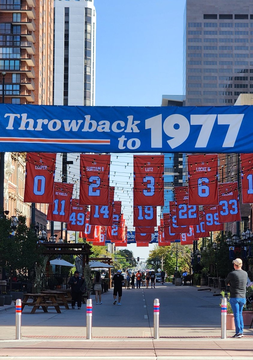 Gorgeous day in Denver. Feels like 77. #ThrowbackTo77