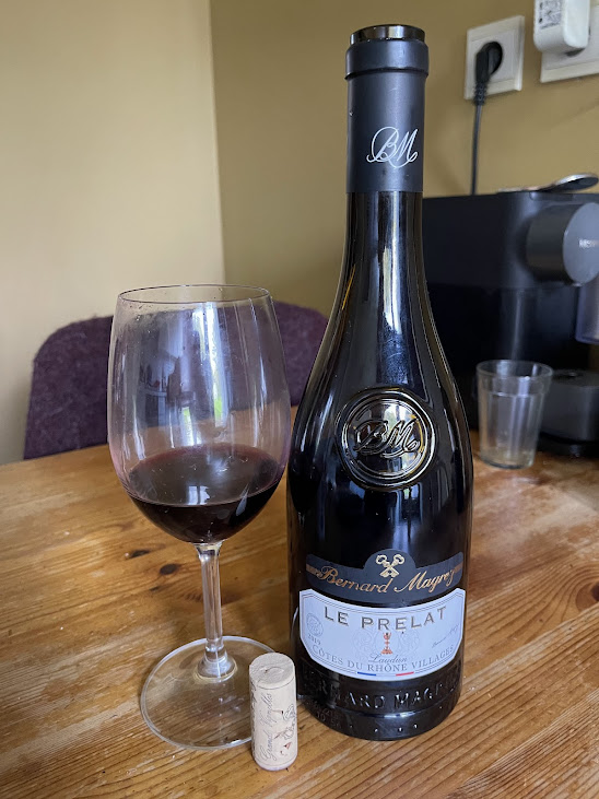 joukesp's tweet photo. #SundayLunch #Navarin #CôtesDuRhône
Slightly different approach to this navarin with a Flemish touch.
Result was absolutely delicious!
Perfect pairing with Côtes du Rhône Villages Laudun - Le Prélat.
Oh, and Anderlecht won 3-0. From Standard!
This is a beautiful Sunday, indeed! https://t.co/m0srJq5sAo