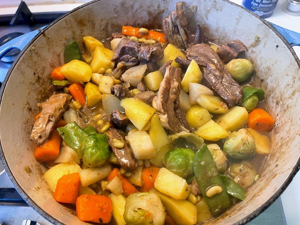 joukesp's tweet photo. #SundayLunch #Navarin #CôtesDuRhône
Slightly different approach to this navarin with a Flemish touch.
Result was absolutely delicious!
Perfect pairing with Côtes du Rhône Villages Laudun - Le Prélat.
Oh, and Anderlecht won 3-0. From Standard!
This is a beautiful Sunday, indeed! https://t.co/m0srJq5sAo