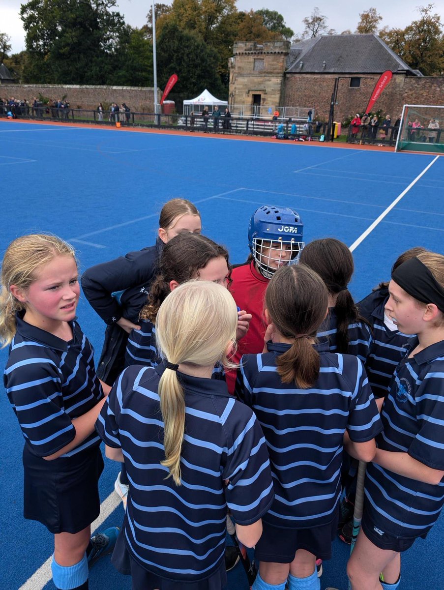BelhavenSport's tweet photo. U11 girls π braved the rain & enjoyed their morning at the @lorettosport tournament. They played some good bits of hockey & earned valuable experience of tournament hockey, finishing 5th overall.
#BeHardworking https://t.co/I8qRchF1v5