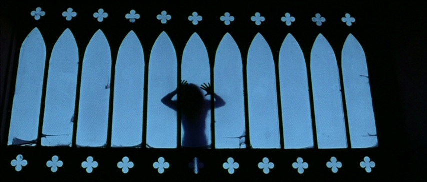 PlazaAtlanta's tweet image. Plazadrome presents MESSIAH OF EVIL (1974) in 35mm Thursday, 10/17 at 9pm! Recently restored by Radiance Films, this Lovecraftian horror gem delivers synth chills, grisly bloodshed, and surreal visuals. Written by the creators of American Graffiti &amp;amp; Temple of Doom.🎟️link in bio