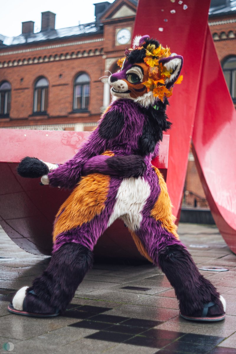 Can't touch that~ 🍑✨