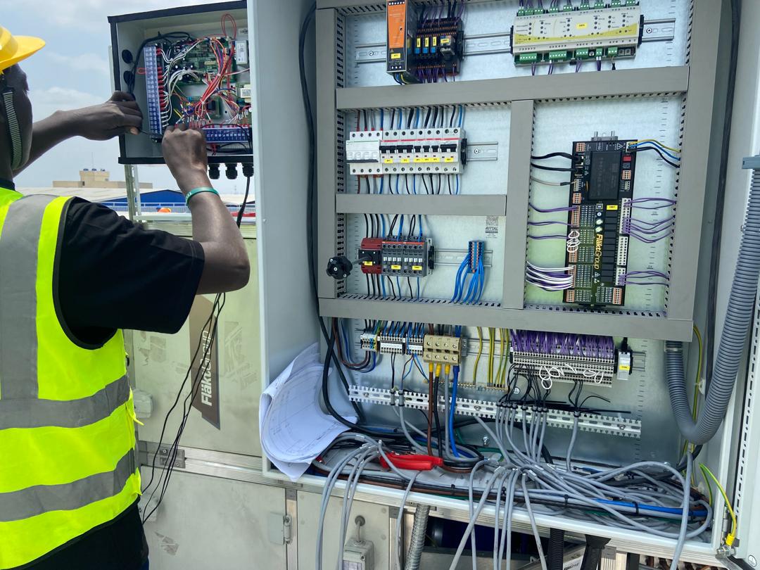 THERMOCOOLUG's tweet photo. Our team in Congo commissioning AHUs and VRF system. https://t.co/cuMUqcNLYR