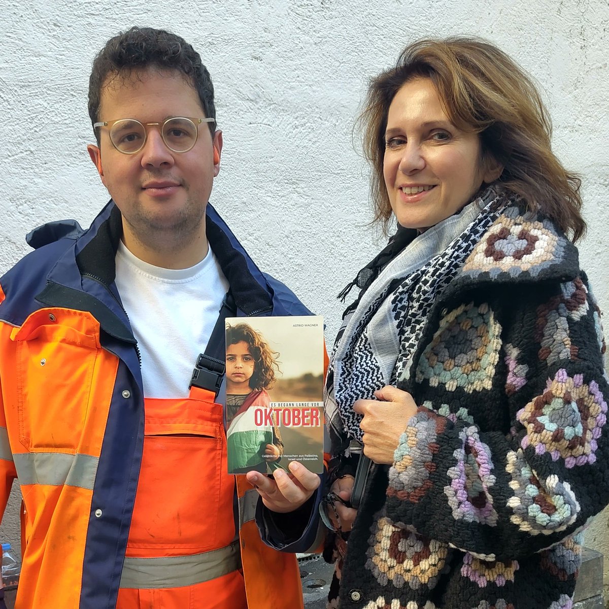 Es begann lange vor Oktober. Ein must read von <a href="/AstridWagner_Dr/">Astrid Wagner</a> mit einer persönlichen Geschichte von mir im Buch und wie das Kunst-Blutbad vor der Antisemitismus Konferenz zustande kam.