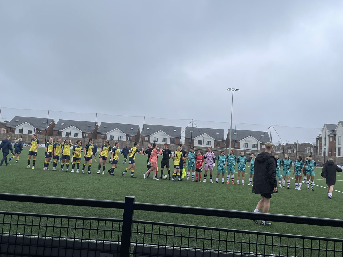 SpoonerGenette's tweet photo. Abbie had a great time being the mascot for @SotonWomensFC today. Shame about the result but some great football played. Massive thanks to @MaddsGK13 for her signed picture and gloves. They are already on display in her bedroom 💕⚽️ https://t.co/XzTIvcUNT0
