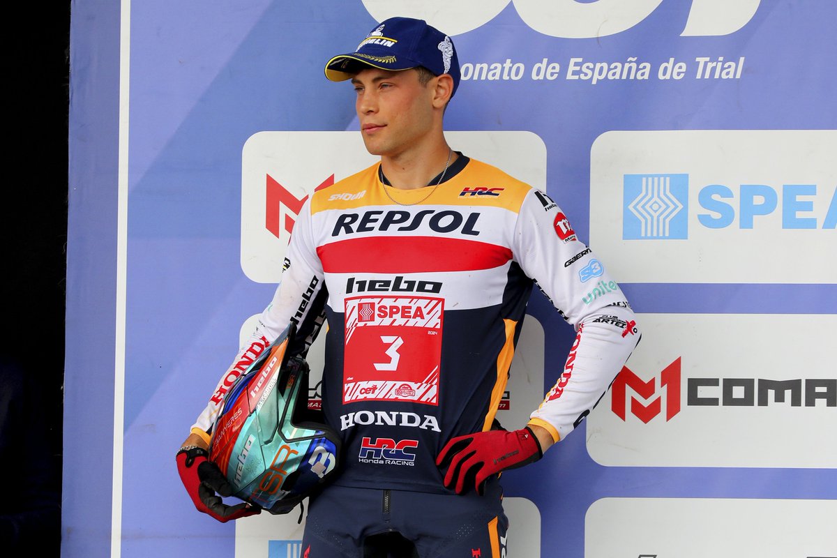 trialteamhrc's tweet photo. SECOND POSITION IN POCKET 🥈

Complicated day but we continue to fight giving our best version of ourselves 💪

#RepsolHondaTeam #HondaRacingCorporation #GabriMarcelli #Rfme https://t.co/DWUcmwsyRJ