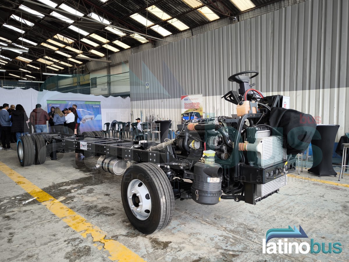latinobus's tweet image. Una nueva marca colombiana llega con sus modelos de autobuses: #Tritton de @NGVmotori presentó su chasis #GNV para servicio urbano e intermunicipal con @nonplusultra79 como socio de desarrollo en carrocería. ¡Bienvenidos y muchos éxitos!
@grupovanti @AllisonTrans @NGVMotoriUS