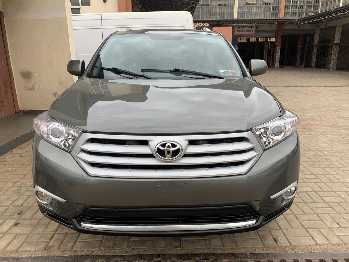 djvautos's tweet photo. Direct Limited 2008 upgraded to 2012 Toyota Highlander 
Location: Ilorin Kwara State 
Price: 15.5 https://t.co/HvUDqnk6uL