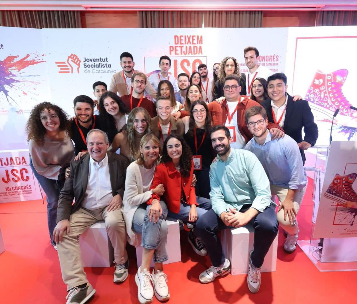Victor Camino participa en la clausura del 18 Congrés de les Joventuts Socialistes de Catalunya que liderará Laura García Manota. Ha asistido también el SO federal Diego Arocas.