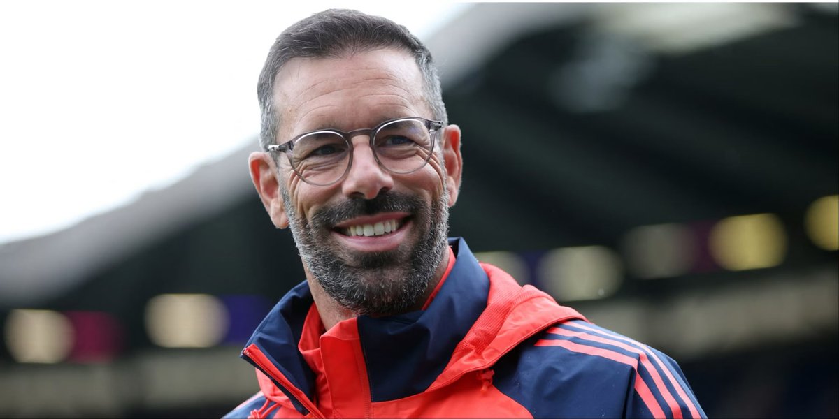 🚨🚨 Who would you rather see as #MUFC manager after the international break? 🤔 

Like for Erik ten Hag ❤️
Repost for Ruud van Nistelrooy 🔄