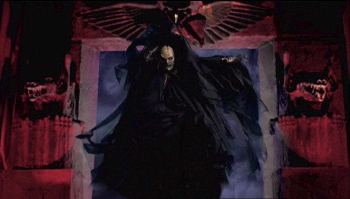 _pumpkinwitch's tweet photo. Halloweentown (1998) https://t.co/vgTFQXj2Sy