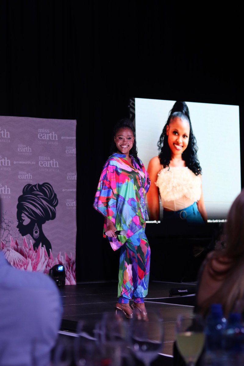 ChangeAgentSA's tweet image. About last night..

Celebrate a remarkable cohort of ambassadors and the announcement of @missearth_sa 2024. 

#21YearsOfImpact #MissEarth2024 
Thank you @SouthernSunGrp @SkinRenewalSA @GebCoPtyLtd 

Special mention to @CandyTothill @ProudlySA @elephantsalive @Samsonite_SA