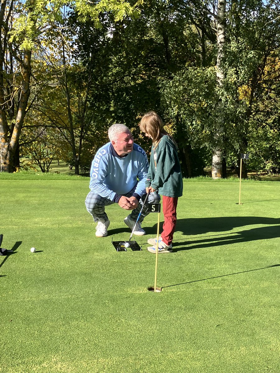 Awesome day with kids at the club this morning ⛳️👍🏌️‍♀️
