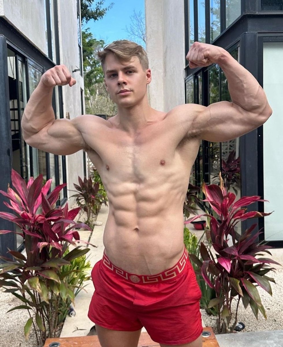 Peachy Boy tweet media
