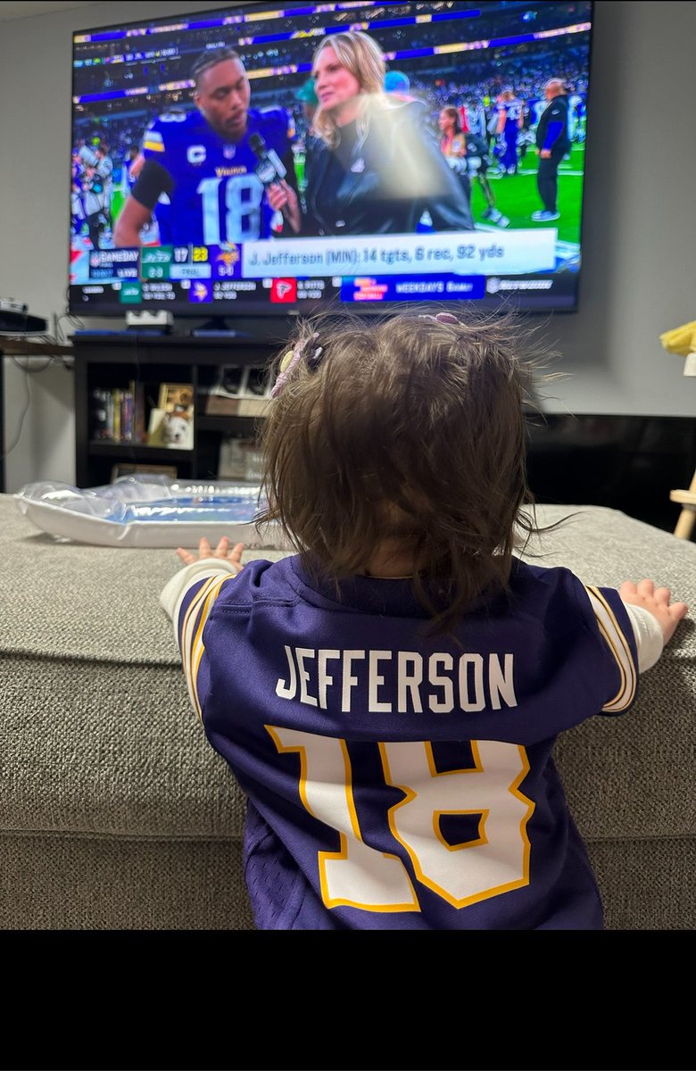MTB_42's tweet photo. My girl B celebrating the big W with her favorite player @JJettas2 @Vikings https://t.co/XX4tIiiHxw