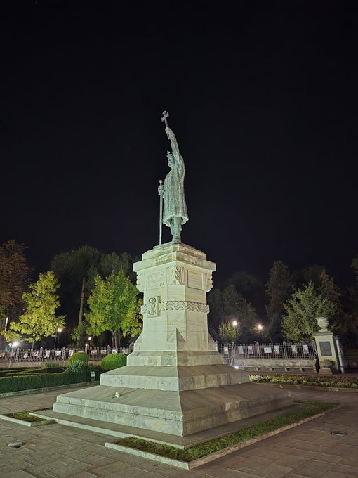 Watch Fellatrix's leaked NSFW photo on TwXstars