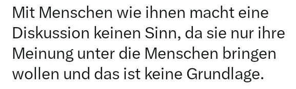 Es ist wirklich immer wieder erstaunlich, wie viele Menschen in Diskussionen um Veganismus eine Welt konstruieren, in der jeder Mensch unter einem Stein lebt, nie in den Urlaub fährt, nie mit anderen über Essen redet und nie mal bloß seinen Standpunkt vertritt.