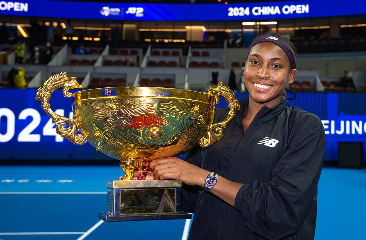 CocoGauff's tweet image. thank you everyone for all of the love and support these two weeks here in Beijing❤️. Very grateful for it all! See you next year!