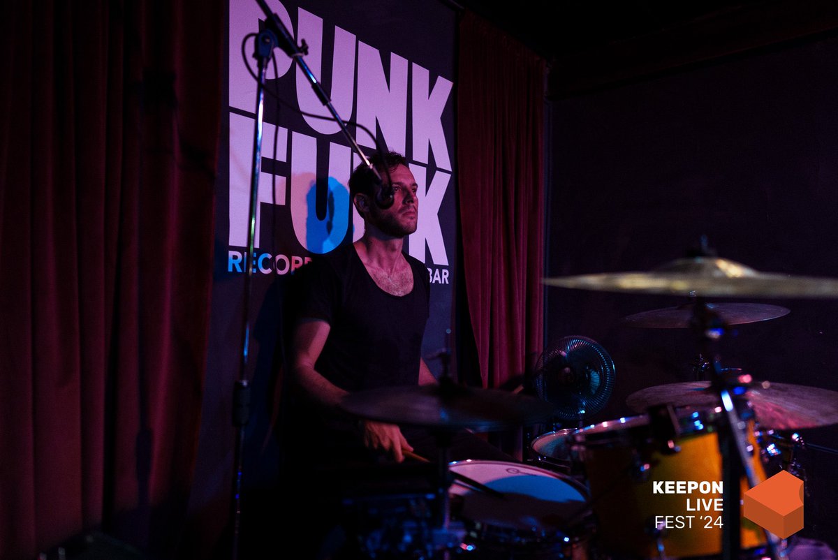 CLUSTERSUN's tweet photo. 📸 Killer shots by @Mindpalermo from our set at @keeponlive fest ‘24💥

#CLUSTERSUN #live #concerts #gigs #keeponlive #showcasefestival #musicfestival  #shoegaze #shoegazer #postpunk #psych #psychedelia #psychrock #neopsychedelia #acidpsych #spacerock #krautrock #motorik https://t.co/4NtHIiag88