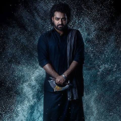 TheLMU7's tweet photo. #JrNTR's #DevaraPart1 will have 7 weeks thritical window. (49 days) 

Digital rights acquired by #netflix with record whopping price. 

Expected to premiere on @NetflixIndia  November 15th. In all five languages 

#NTR #JrNTR #DevaraStorm #Devara #DevaraSep27 #DevaraBlockbuster https://t.co/xUmI3ehtTK