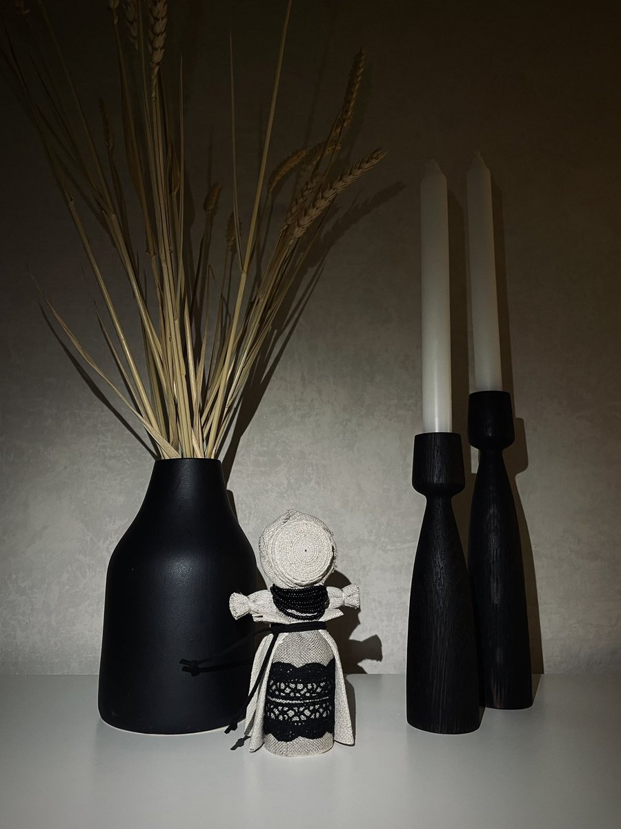 janerixt's tweet image. Давно хотіла собі мотанку і от нарешті.. Сиджу кайфую, ну чи не верх естетики?