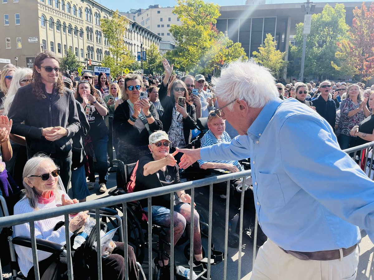 Let me thank the more than 1,200 people who joined me &amp; <a href="/UAW/">UAW</a> President Shawn Fain today to stand together in the fight against corporate greed &amp; elect <a href="/KamalaHarris/">Kamala Harris</a>.

In solidarity, we can build an economy that works for all of us, not just billionaires.

THANK YOU GRAND RAPIDS!