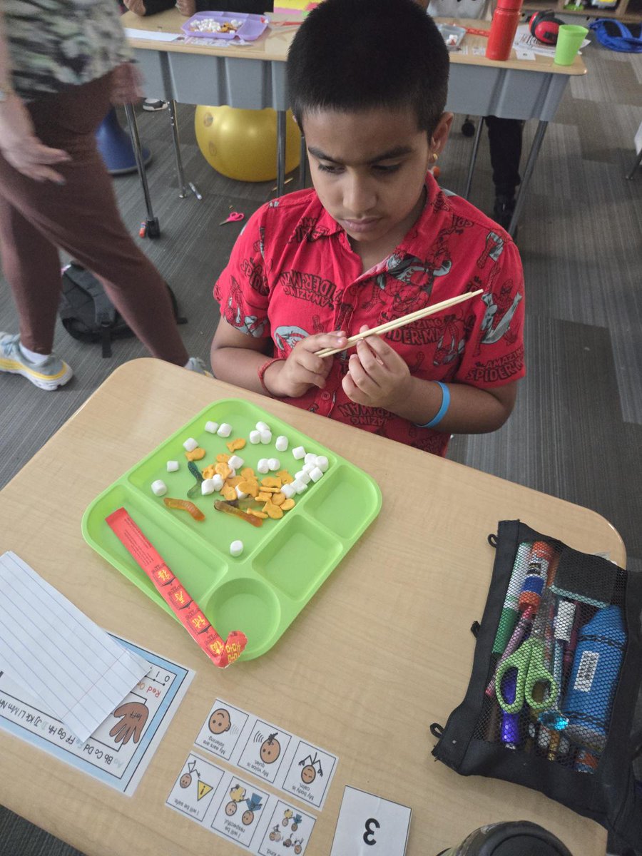 PREPRIDE's tweet image. Students have been studying where animals live and what they eat. They participated in a read-aloud of Birds by Kevin Henke. Then, they used chop sticks to pick up various foods like birds!