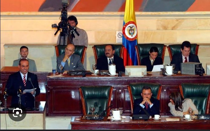 Jutodarkgrove's tweet photo. @jperezpa26 @IvanDuque Creo que menos dolor que cuando lo vieron aplaudido en el congreso https://t.co/rF7Ucj6ogg