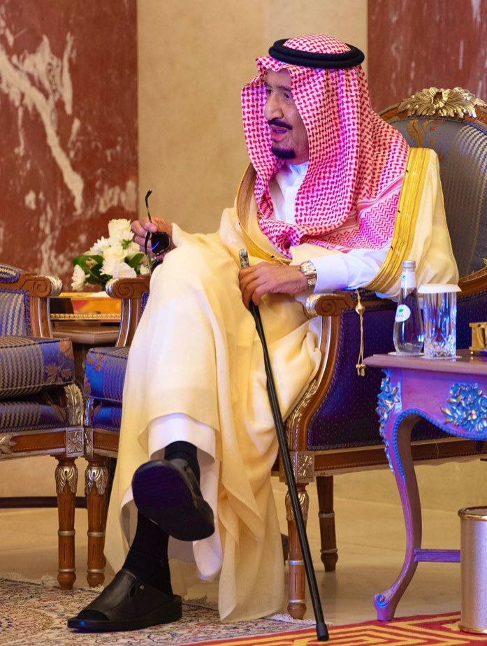 إلهي أذهب البأس ربّ النّاس، اشف وأنت الشّافي، لا شفاء إلا شفاؤك، شفاءً لا يغادر سقمًا، اللهم اشفِ
 #خادم_الحرمين_الشريفين #الملك_سلمان_بن_عبدالعزيز . 
#ذكري_البيعة_العاشرة