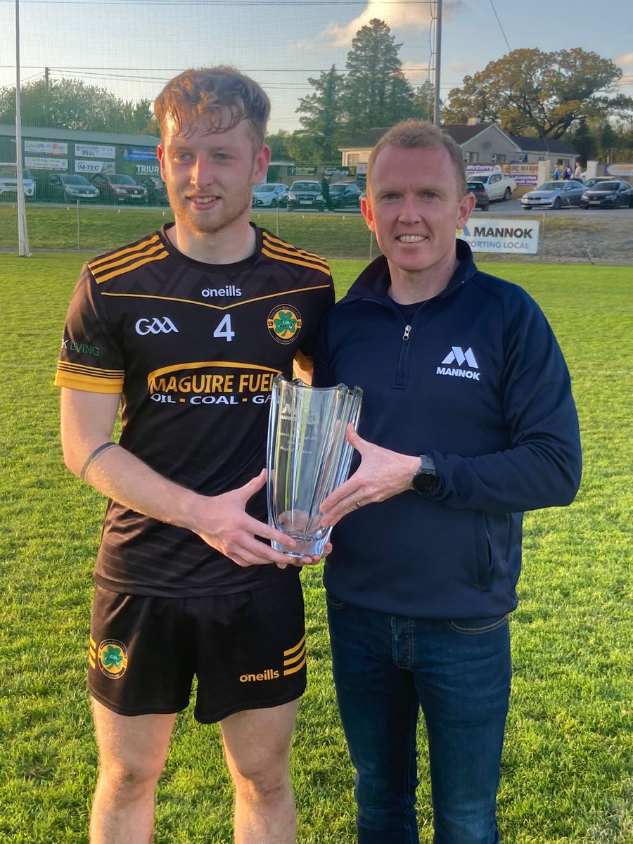 Mannok provided Player of the Match awards for the two Mannok Fermanagh SFC semi-finals. Johnny Cassidy, Enniskillen Gaels, receives his award from Mannok representative Thomas Dunne and Ultan O'Reilly, Erne Gaels, was presented his award by Mannok representative Jason Martin.
