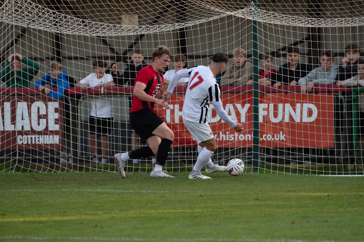 HistonFC's tweet photo. 📸 Pictures from our 3-2 victory over @EastwoodCFCV2 yesterday afternoon here at Bridge Road are now available in Mark’s gallery 👉🏻 https://t.co/QU3Nvo5Sar

📸- @hops1963 

#stutes https://t.co/TQjHCUUbF7