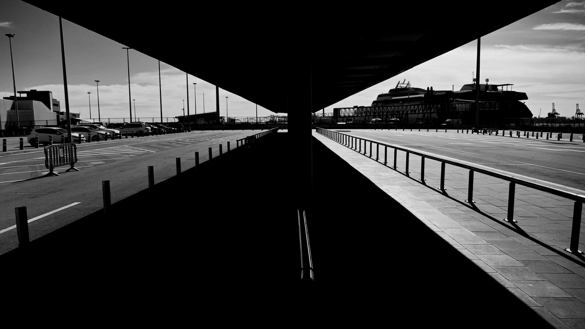 @BugsOfArt I got this shot yesterday at the Port of Barcelona.