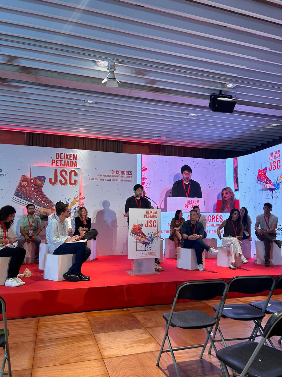 JSC_Maresme's tweet photo. 💜Aquest cap de setmana hem participat en el 18è Congrés de la @jsccatalunya a #cornellàdellobregat.

🌹han sigut dies intensos per treballar les ponències, l’objectiu enfortir la nostra organització per treballar pels i les joves! https://t.co/flLFyEJjlK