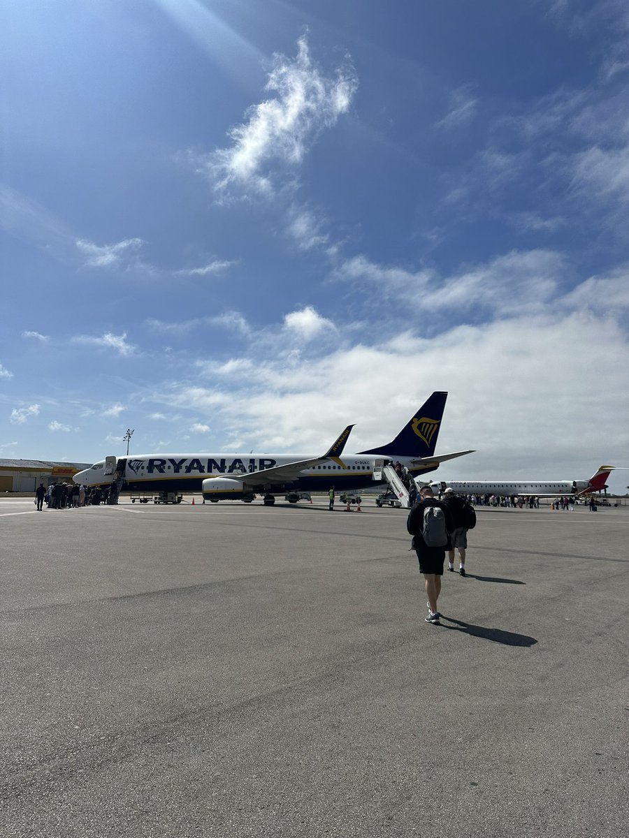 Porto away 🇵🇹 + the worst ever connection home via Morocco 👎