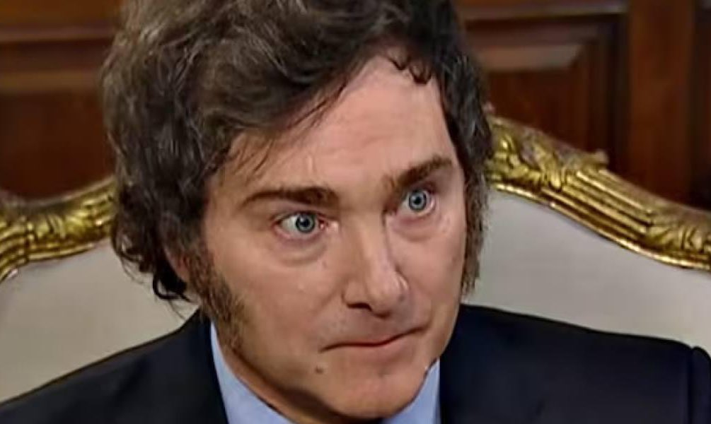 MatiAromi's tweet image. Yo pensé que a esta altura íbamos a estar discutiendo que se hacia con toda la plata que se le saco a LA CASTA, pero estamos discutiendo si esta bien cerrar HOSPITALES PUBLICOS o desfinanciar UNIVERSIDADES PUBLICAS 👍🏼👍🏼👍🏼