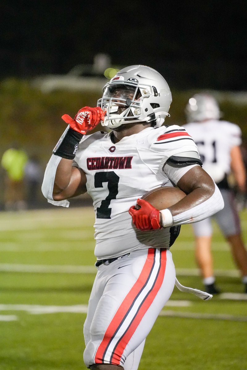 Stats From Friday’s Game Against Hiram : 15 Tackles , 13 solo &amp; 2 ast , 1 Sack , 1 hurry, 79 Yards , 13.2 yards a Carry on ONLY 6 Carries. If you need a DAWG on your team coaches DM Me. 
I’m A great asset on both Offense and Defense.