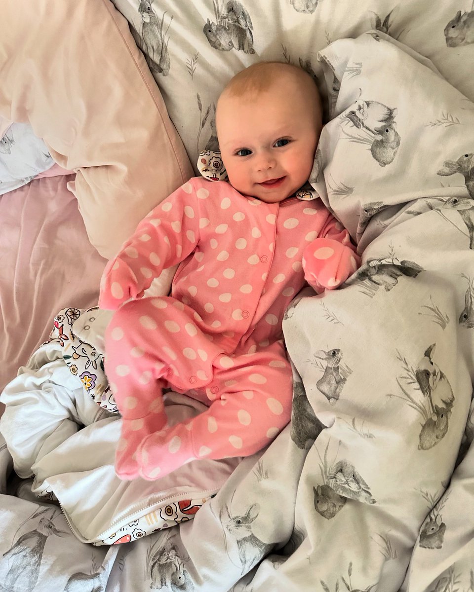 lissietup's tweet photo. I’m sorry but would you just look at her 🥹 she’s my absolute world &amp; she has no idea. My beautiful girl, always in the best mood in the mornings 🤍 https://t.co/SGkHCzLDGs