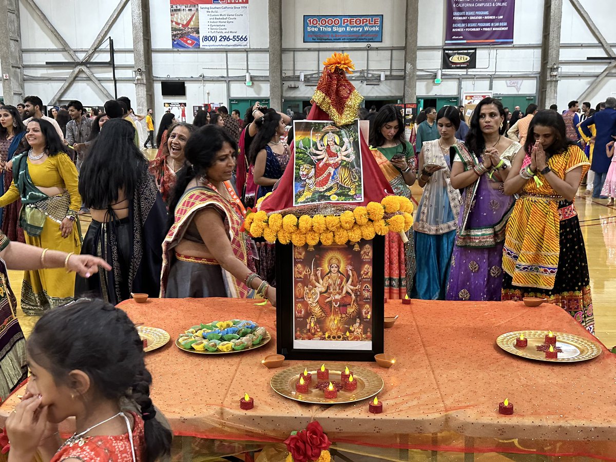 IAmDarshPatel's tweet photo. Had an incredible time celebrating Navaratri with the Gujarati Association of San Diego! The energy and joy during the Garba was so fun! #GASD https://t.co/Q1FtLZFupm