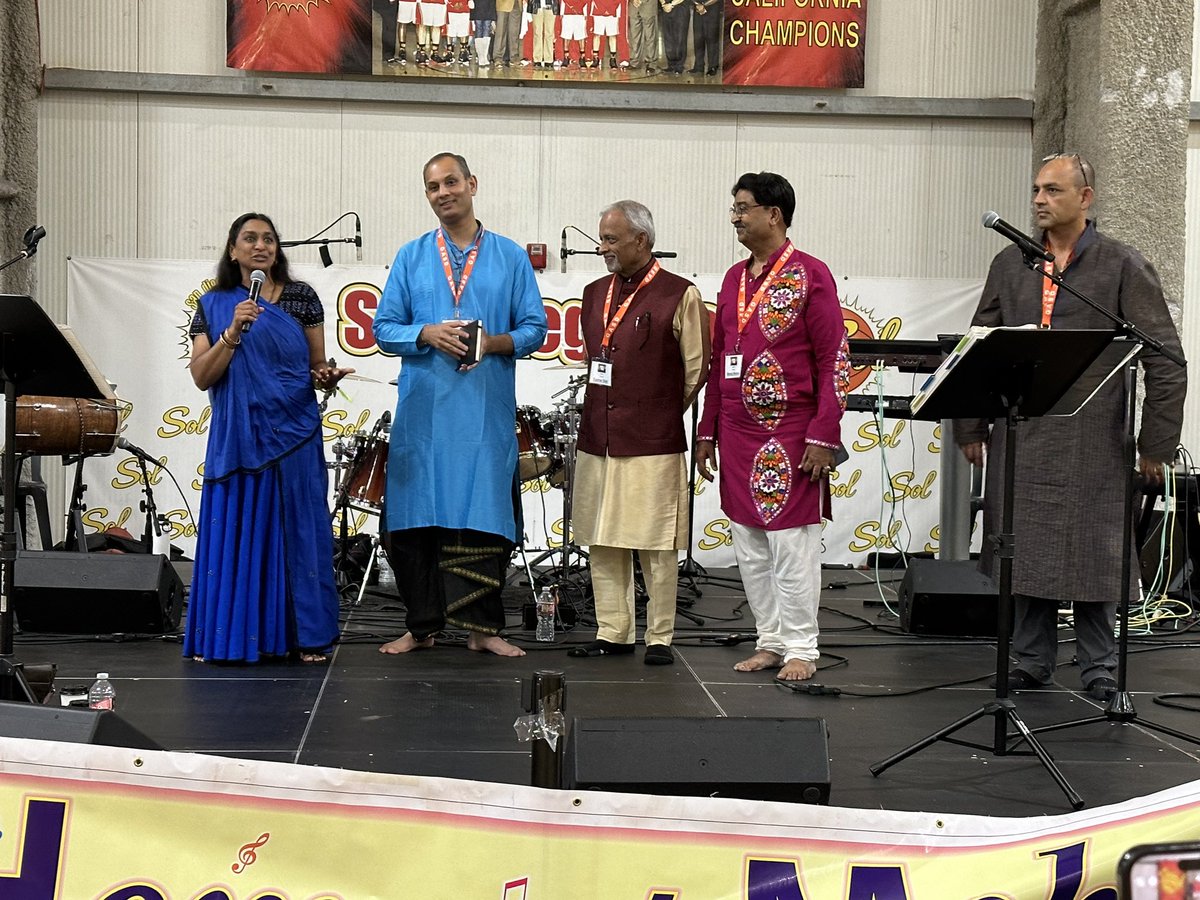 IAmDarshPatel's tweet photo. Had an incredible time celebrating Navaratri with the Gujarati Association of San Diego! The energy and joy during the Garba was so fun! #GASD https://t.co/Q1FtLZFupm