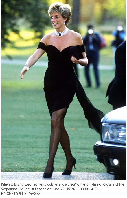 DuchessDoNuffin's tweet photo. 💫#MeghanMarkle's unbothered red dress v.s #PrincessDiana's #Revenge Little Black Dress 📷
🔥 Who wore the #FREAKUMDRESS better?
👑Princess Diana's #Revenge best served cold Lbd
👸Princess Meghan's #unbothered 🔥 red dress
            *Just type #1 0r #2 in comments below👇
 👠 https://t.co/iEWSDLGIGW